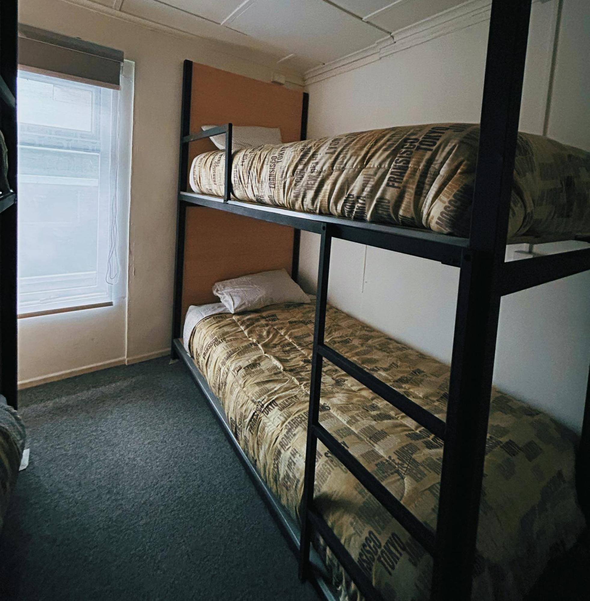 Aldea Del Sur Hostel By Indomito Sur Punta Arenas Bagian luar foto